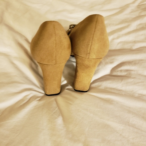 White House Black Market. Suede Colorblock Heel - Picture 3 of 4